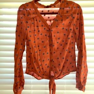 Long Sleeve Tie knot